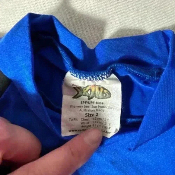 New with tags, boys size 2T swim shirt, #D159 - Picture 3 of 5